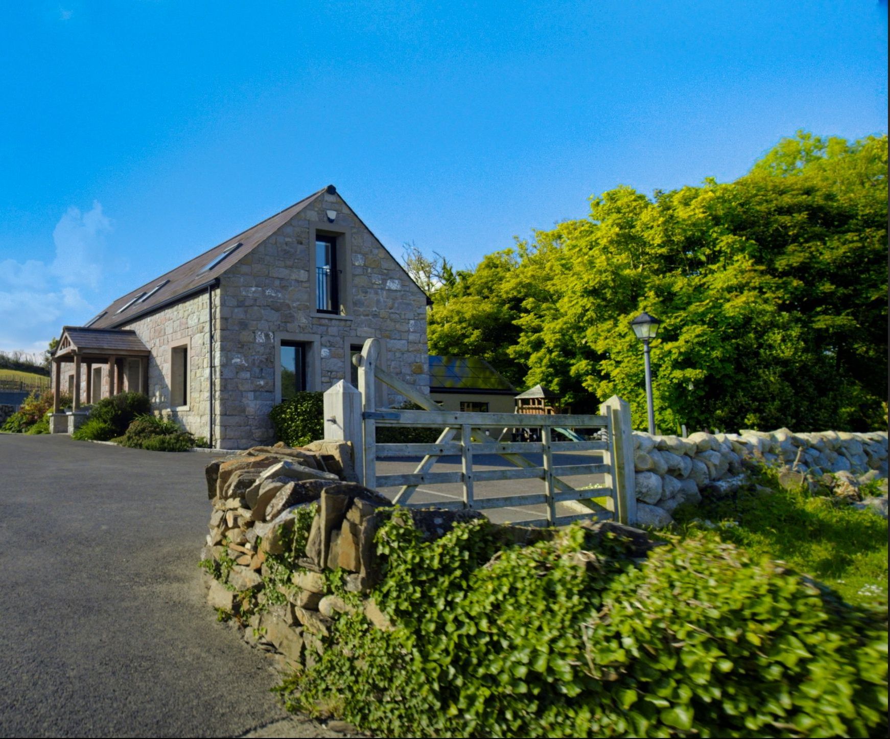 Chestnutt Holiday Parks; Annalong Stone Barn; Image