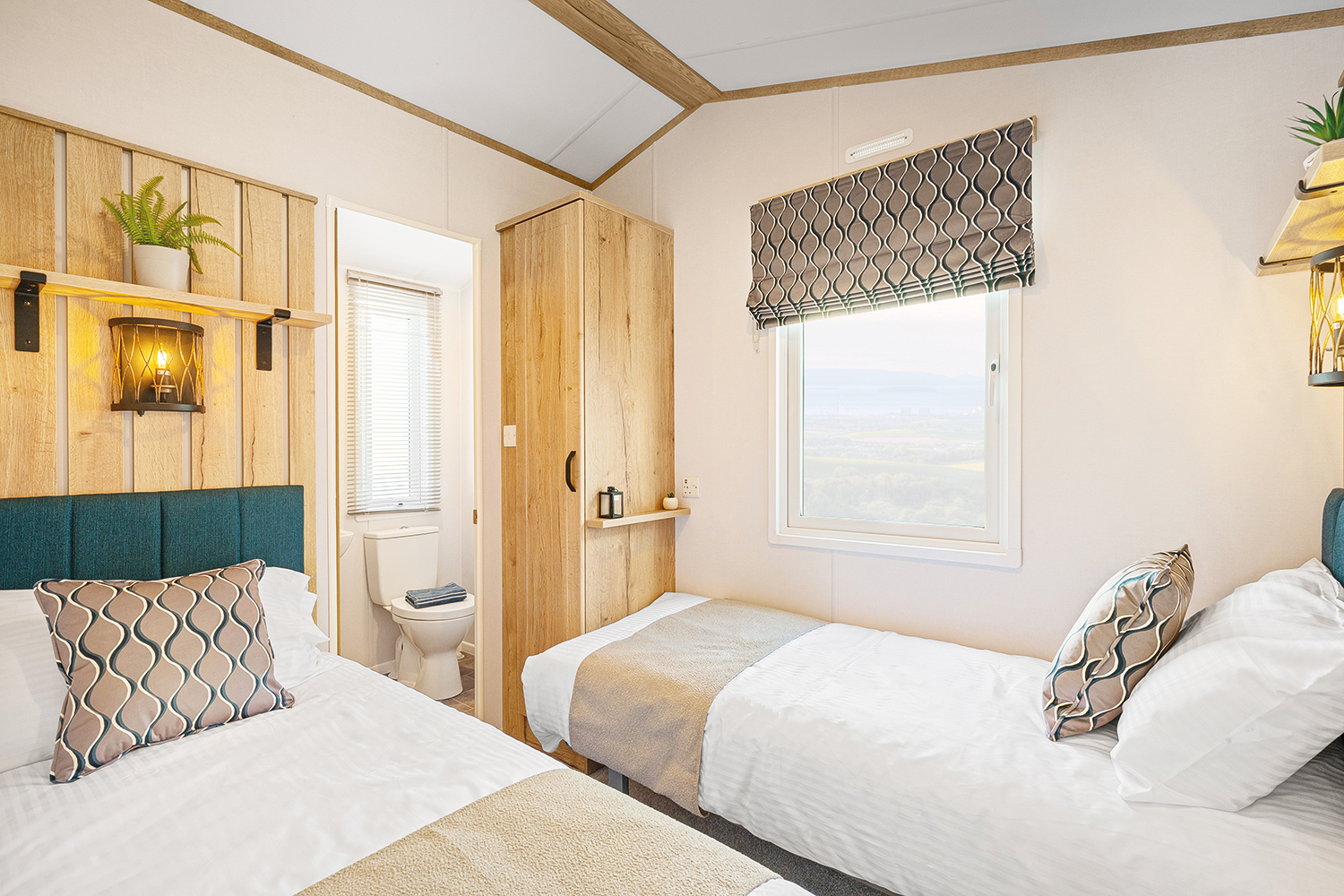 Chestnutt Holiday Parks; Atlas Avanti 2025; Image