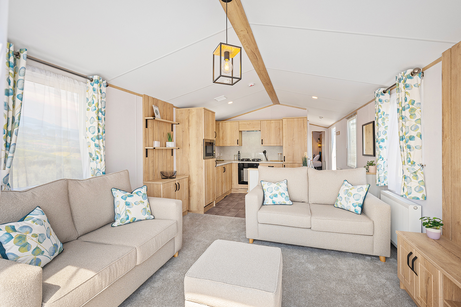 Chestnutt Holiday Parks; Atlas Avanti 2025; Image