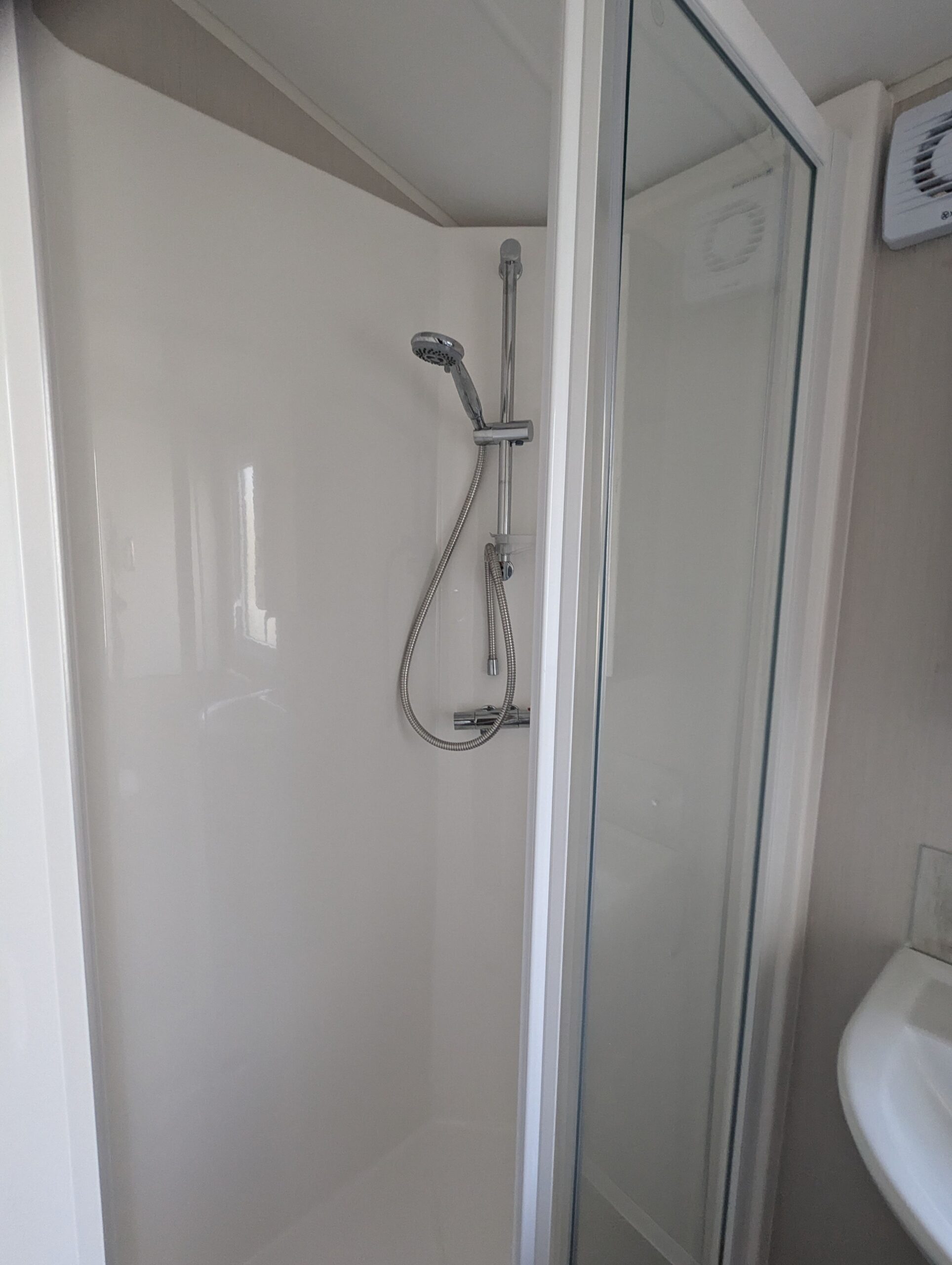 Chestnutt Holiday Parks; Willerby Sierra 2018 unit 956; Image